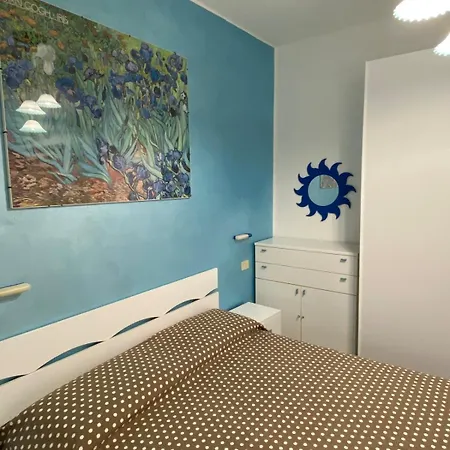 Cardinali House, Rn カットーリカ